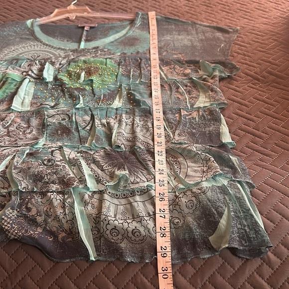 Essentials Multiple color green Tunic - Picture 4 of 10